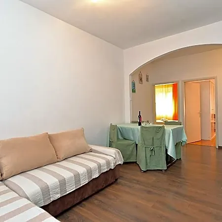1026 4*